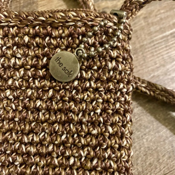 THE SAK Classic Crochet Small Crossbody Bag Purse. 7x9 - Picture 8 of 10